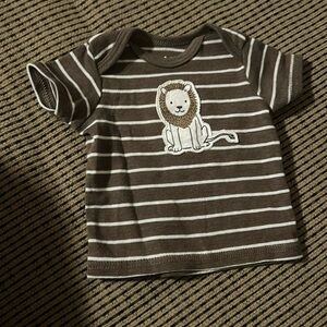 10 FOR $10 Carter’s newborn lion shirt